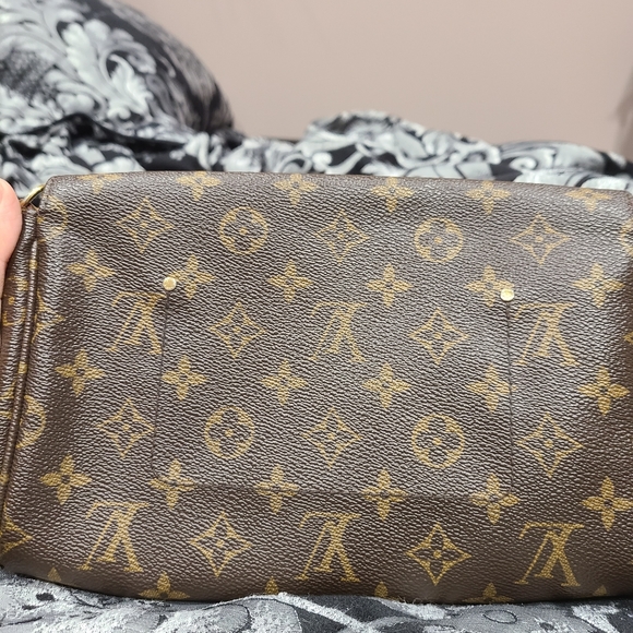 Sold - Picture 8 of 10